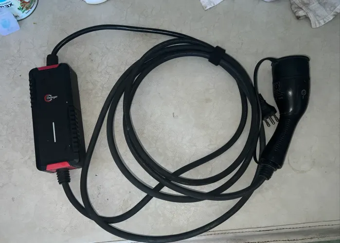Carregador the Charger portátil para carros Elétricos 3,5 KW tipo 2