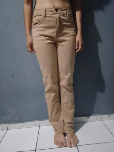 Calça tamanho 40 30,00