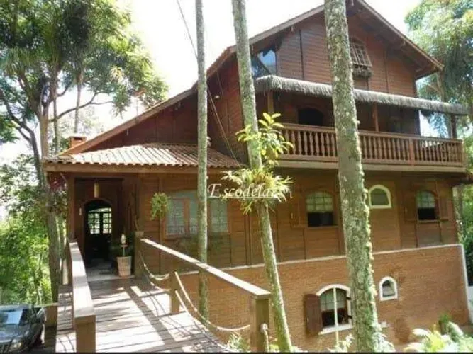 Casa com 3 dormitórios à venda, 280 m² por R$ 850.000,00 - Serra da Cantareira - Mairiporã