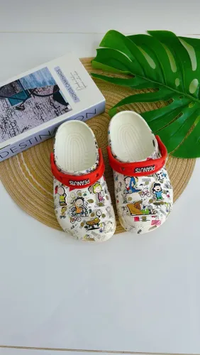 Crocs infantil Snoopy j1= 32