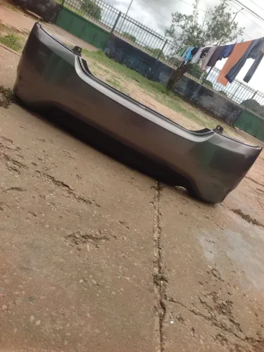 Para choque traseiro Nissan Versa ano 2015-2016-2017-2018