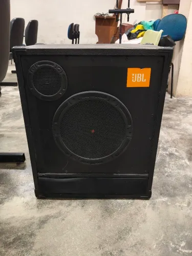 Caixa JBL
