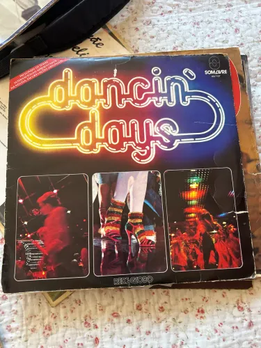 Vinil - Dancin days
