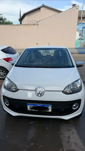 Volkswagen Up! Black/white/red I Motion 1.0 Flex 5P 2015