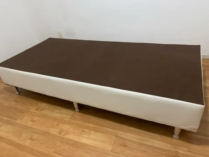 Base de cama solteiro