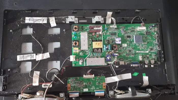 Placas TV SEMP Toshiba DL3271(B)W