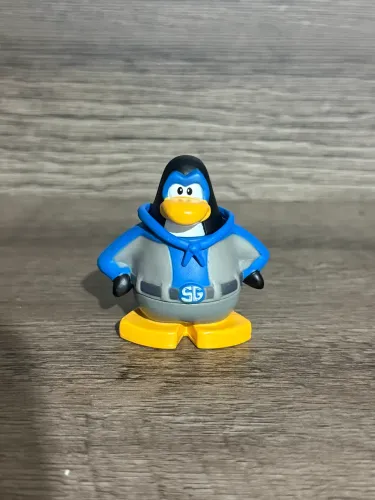 Club penguin miniatura super herói