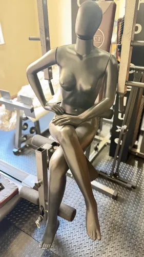 Manequins