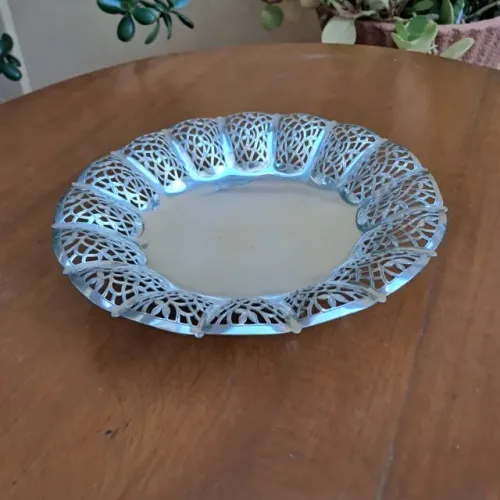 Antigo Prato - Fruteira - Petisqueira - Prata - Borda Rendada Vazada - 24 cm de diâmetro