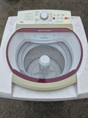 Máquina de lavar roupa Brastemp 11kg
