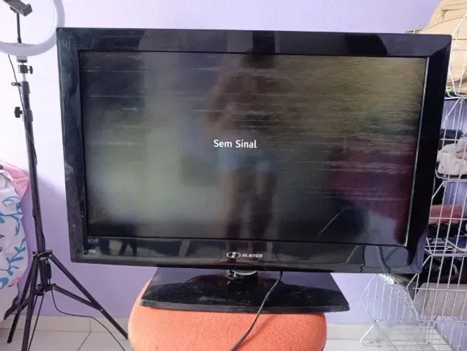 Tv 32 polegadas LCD Buster (LEIA A DESCRIÇÃO)