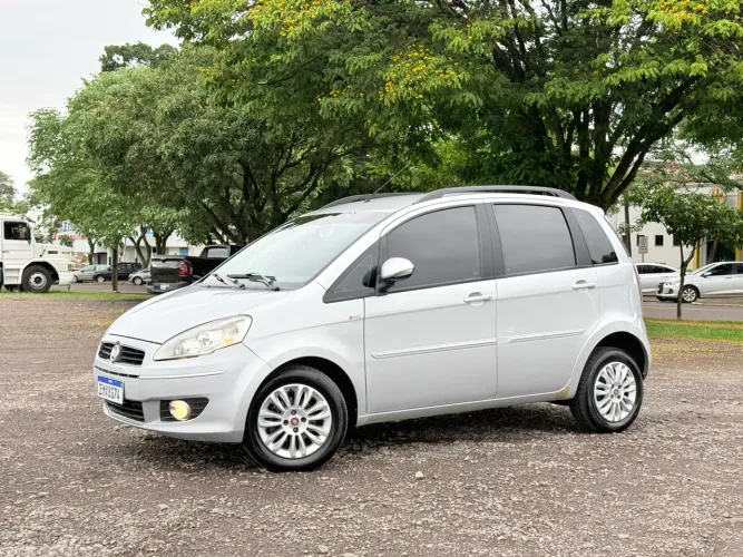 Fiat Idea Essence 1.6 Flex 16V 5P 2011