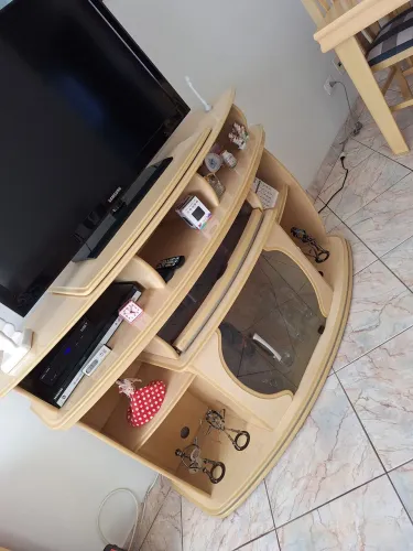 Rack com mesa auxiliar