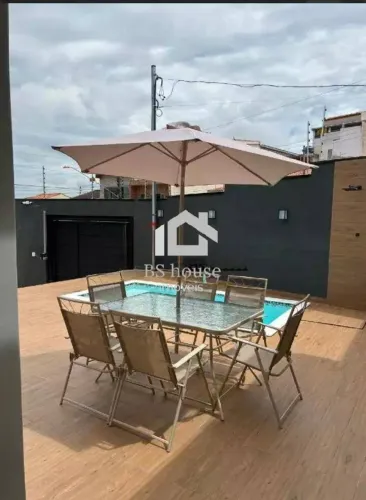 Jardim Stella - Casa Térrea à venda com 126 m², piscina e 3 vagas