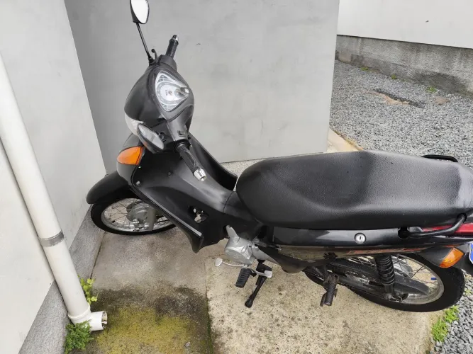 Vendo Biz 100 C partida elétrica 