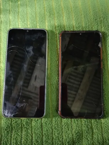 Celular p troca de tela ou retirada de peça 