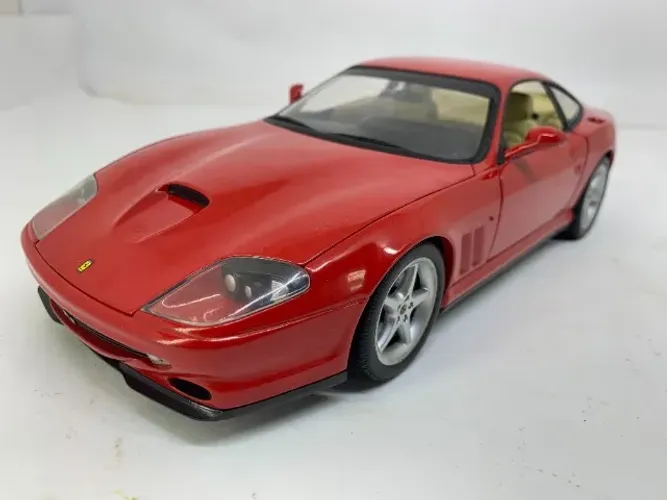 Miniatura Ut Models 1/18 1996 Ferrari 550 Maranello - Maravilhosa!