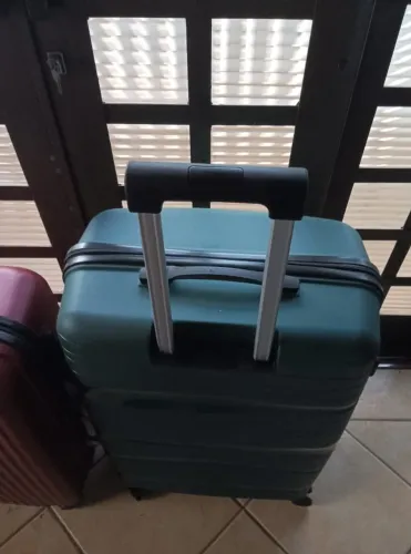 Malas de Viagem Usadas em Excelente Estado! ?