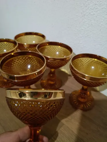 Conjunto taça de sobremesa bico de jacá