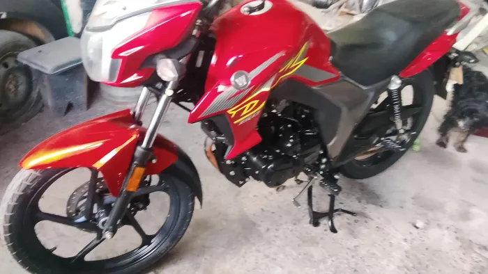 Moto dk em ótimo estado de conservação.