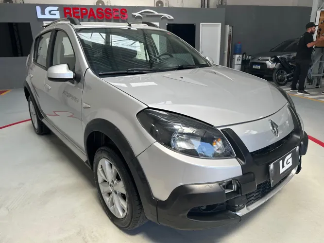 Renault Sandero Stepway Hi-power 1.6 8V 5P 2014