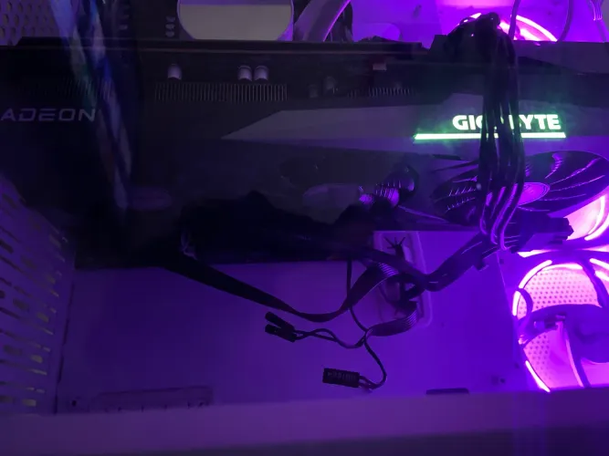 Placa de vídeo RX 7600