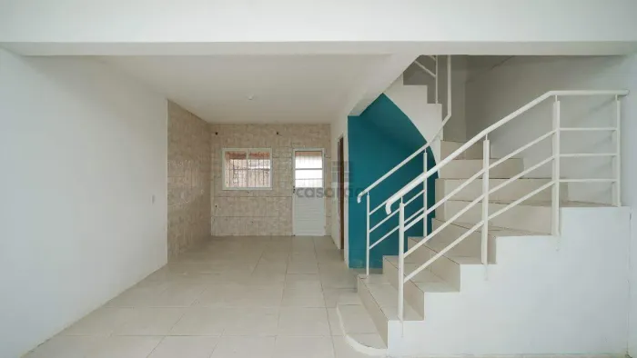 Casa para aluguel no Bairro Três Vendas, Pelotas - 2 quartos, quintal e vaga