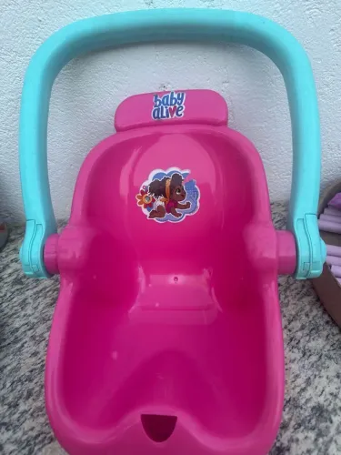 Bebê conforto para boneca baby Alive 