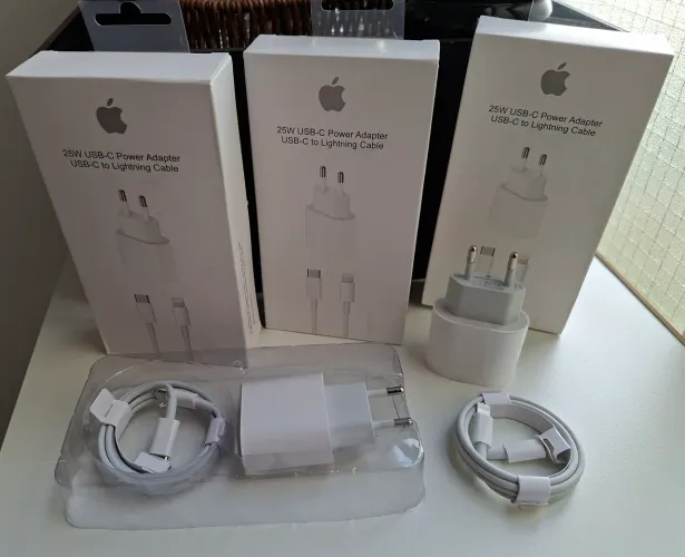 Carregador de Iphone Turbo 25w<br><br>Indicado<br><br>+ Cabo tipo-c com Lightning Rápi