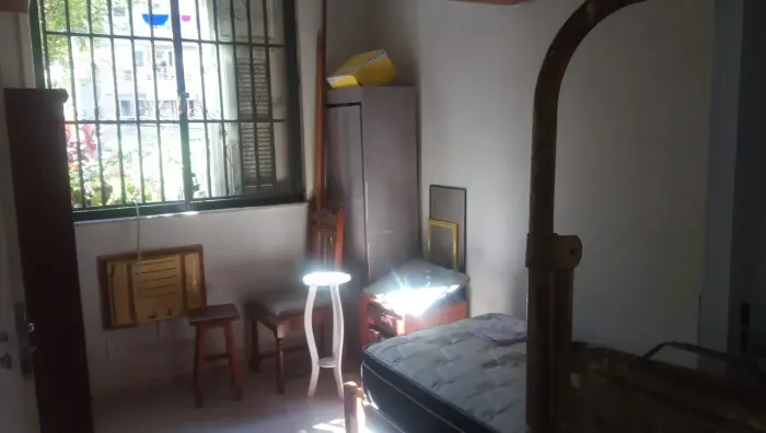OPORTUNIDADE - QUARTO E SALA NO CATETE