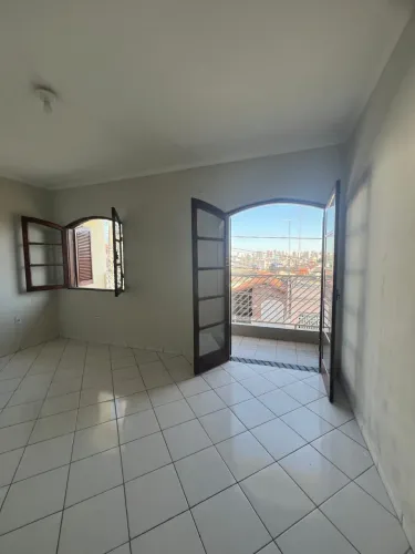 CASA EM SOROCABA - VILA SANTANA COM 3 QUARTOS À VENDA