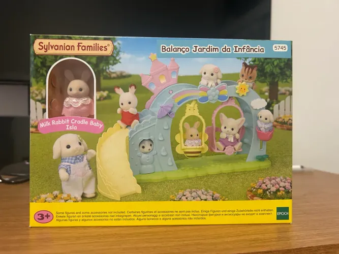 (Lacrado) Balanço do Jardim de Infância - Sylvanian Families