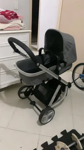 CARRINHO DE BEBÊ