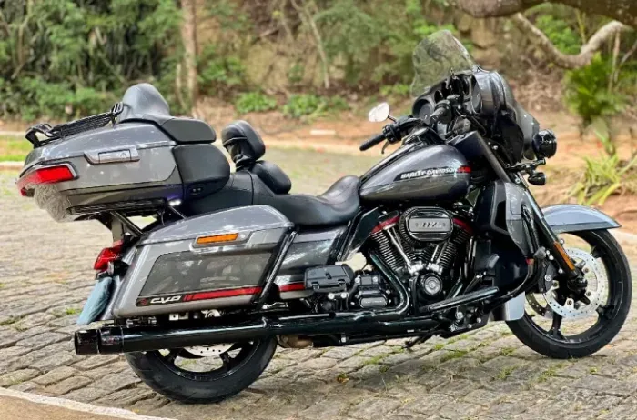 Harley Davidson Ultra Limited CVO 2020 FLHTKSE 