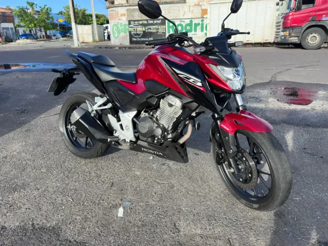 Cb Twister 300f ABS 25/25