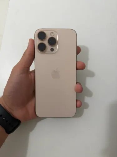 iPhone 16 pro Max - 256gb - único dono - bateria 95%