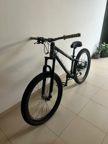 vendo bike de grau com pecas boas