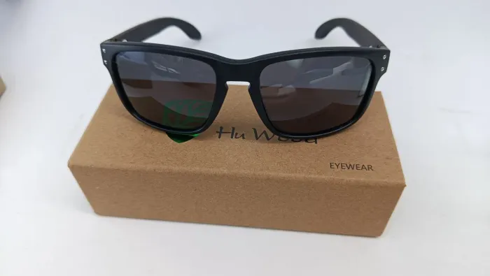 Oculos de Sol Premium de Madeira Bambu Preto Com Lentes Policarbonato HUWood Casual Preto