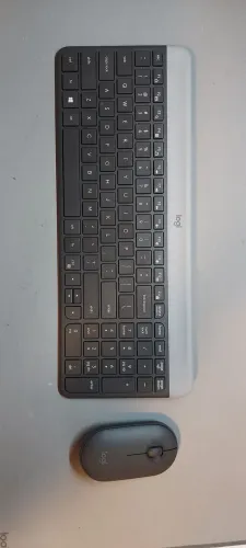 Kit Teclado e Mouse sem fio Logitech Mk 470 Grafite