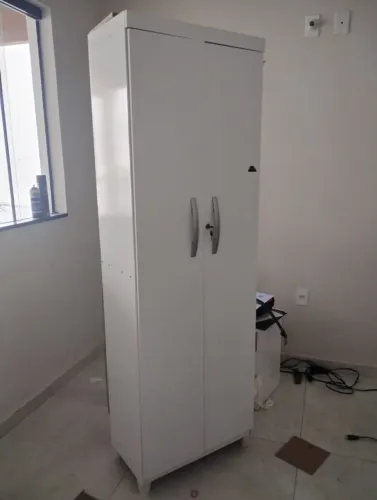 Armário multiuso