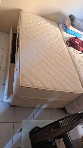 Cama solteiro com cama auxiliar
