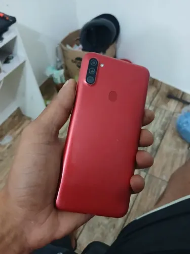 Vendo celular 250