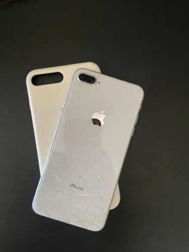 iPhone 8 Plus