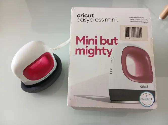 Cricut EasyPress Mini Original + Base + Caixa - Prensa Térmica