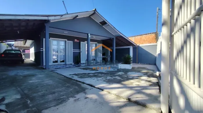02 Casas com espaço de terreno em Matinhos