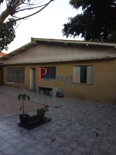 TE-8322 TERRENO COM CONSTRUÇÃO ANTIGA