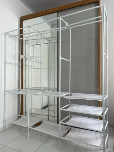 Arara de roupas