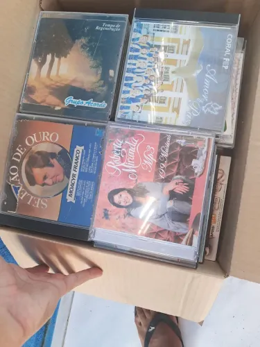 DVDS e CDS usados para venda