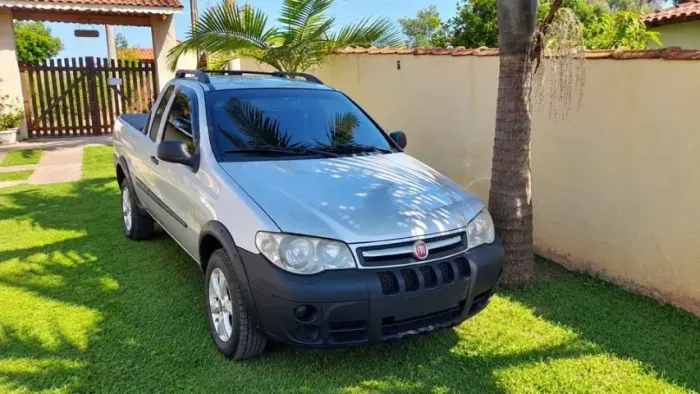 Fiat Strada 1.4 MPI Fire Flex 8V CS 2012