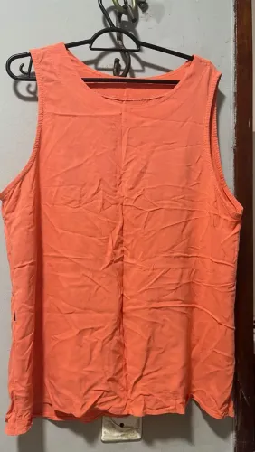 Blusa cor salmão, veste M e G